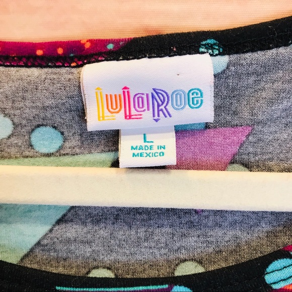 EUC LuLaRoe Black Graphic Printed Irma Tunic - Picture 5 of 5